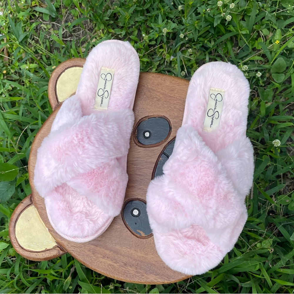 EUC Jessica Simpson pink fuzzy slippers size 7/8 - Picture 8 of 12